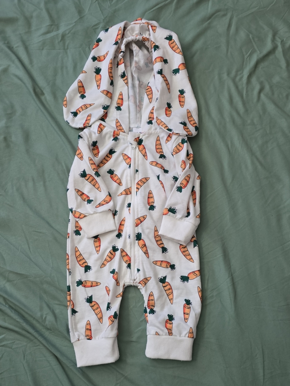 Kids White Carrot-Print Hooded One-Piece Romper